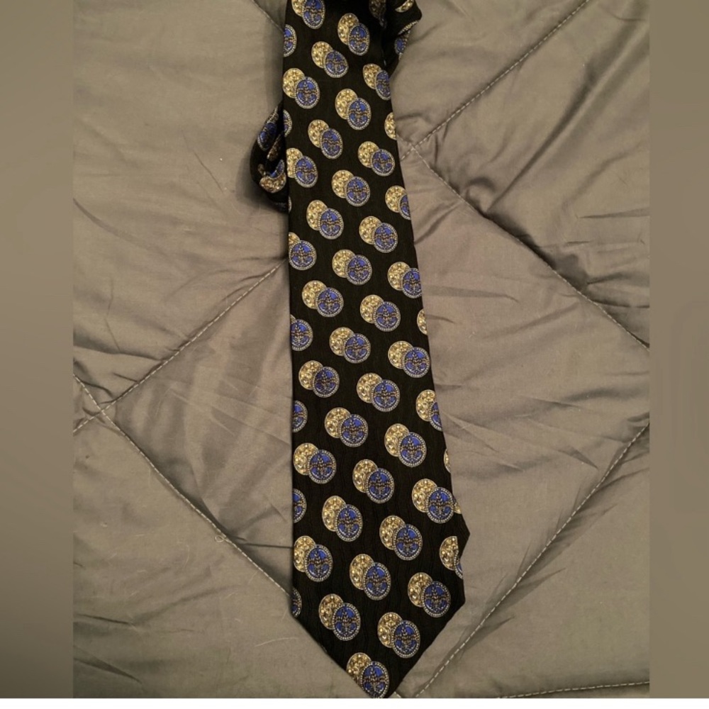 Valentino Silk Necktie - Picture 4 of 5